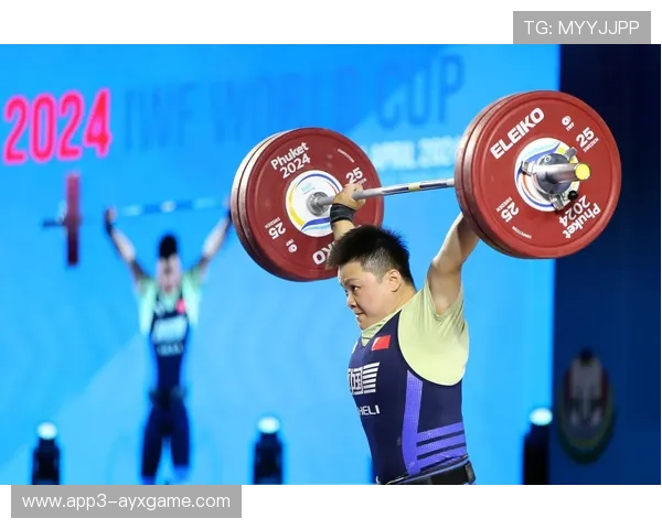 俄罗斯铁饥举重雄起，刷新赛季纪录，挑战极限成就新高
