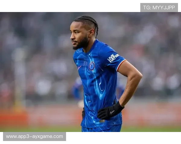 切尔西反击速度如闪电，恩昆库侧身推射命中