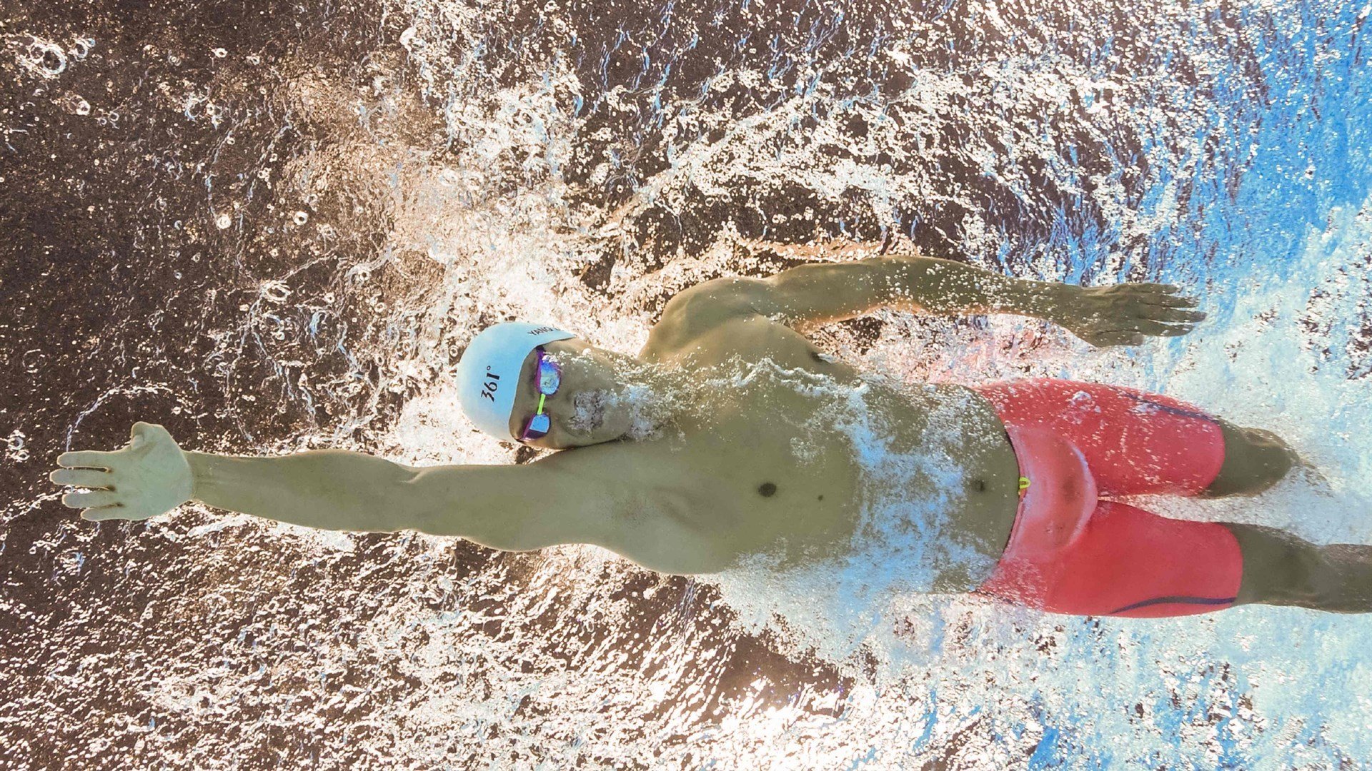 世界杯：多地出现“看球经济圈” 从便利店到旅馆集体受益